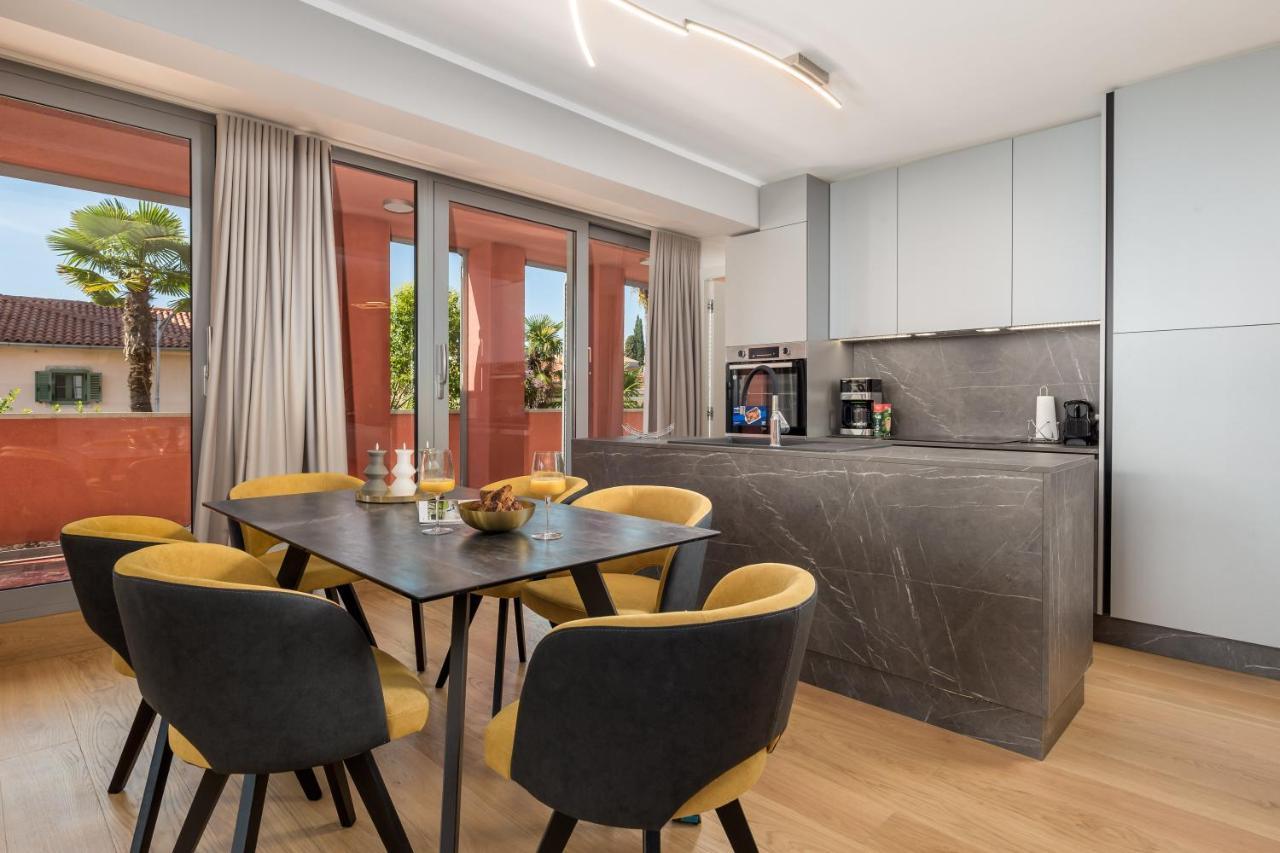 Luxury City Center Apartment -50M To The Sea Abbázia Kültér fotó