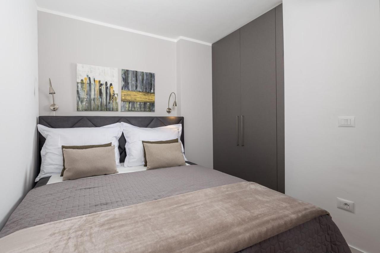 Luxury City Center Apartment -50M To The Sea Abbázia Kültér fotó