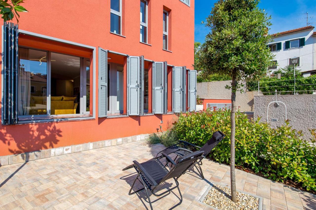 Luxury City Center Apartment -50M To The Sea Abbázia Kültér fotó