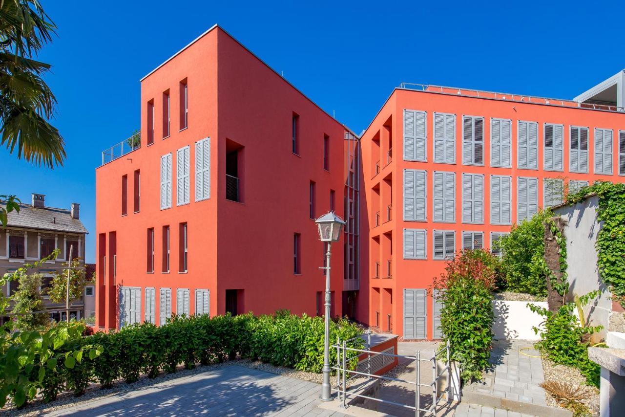 Luxury City Center Apartment -50M To The Sea Abbázia Kültér fotó